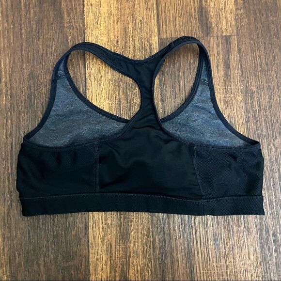 Nike sports bra  - Picture 2 of 5